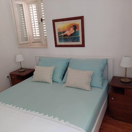 Apartment In Vis Historic Center - Mikula, Ljubica, Toma Luaran gambar