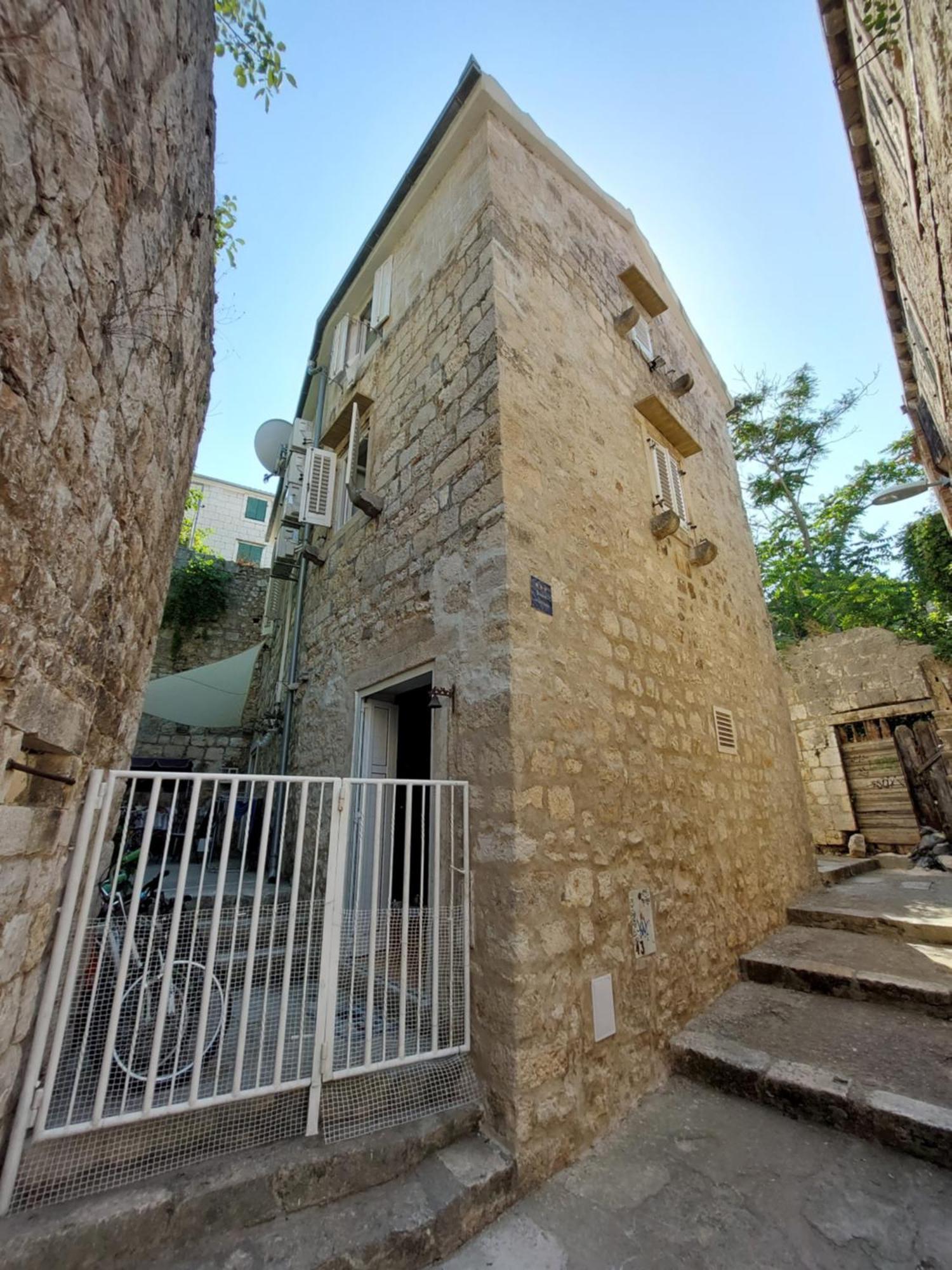 Apartment In Vis Historic Center - Mikula, Ljubica, Toma Luaran gambar